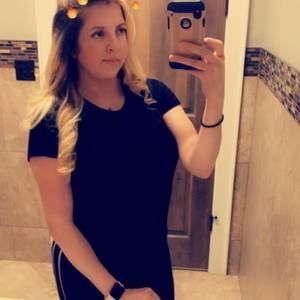 Meet your Posher, Adrianna